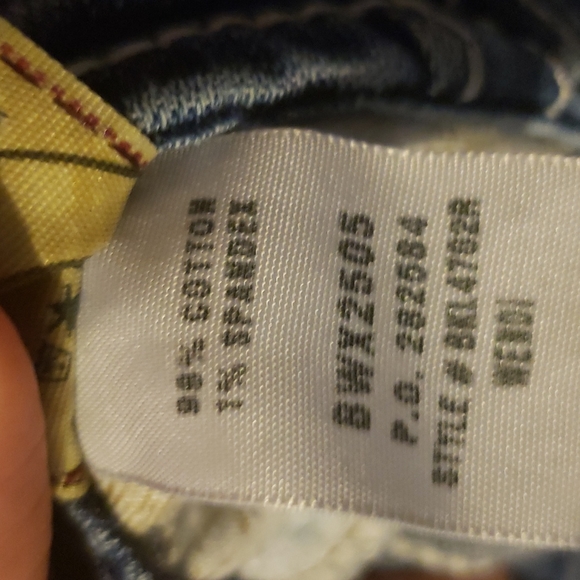 Distressed BKE Wendi Jeans - Picture 9 of 9